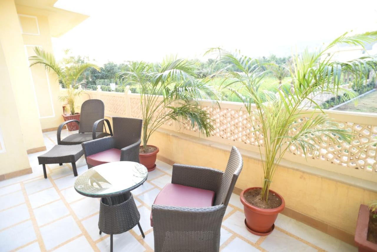 The Vijayran Palace By Royal Quest Resorts Jaipur Bagian luar foto
