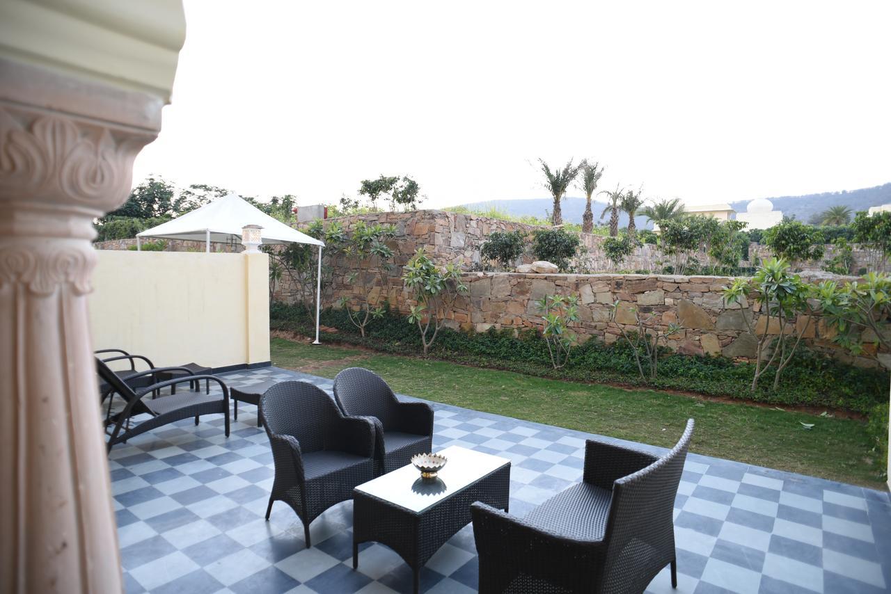 The Vijayran Palace By Royal Quest Resorts Jaipur Bagian luar foto